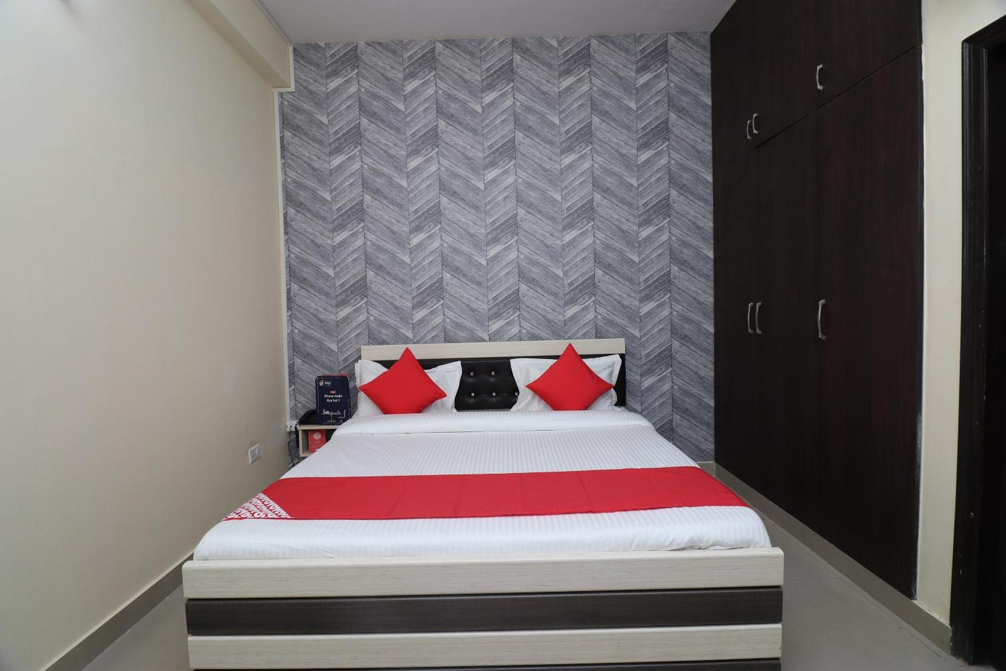 פארידבד Hotel O Dream Residency מראה חיצוני תמונה