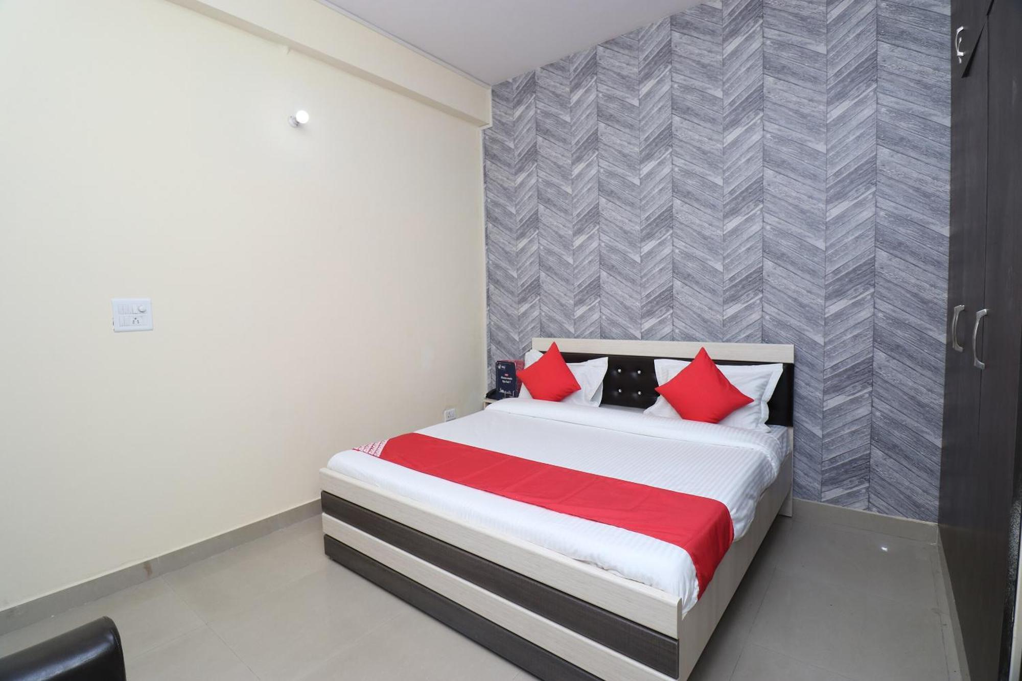 פארידבד Hotel O Dream Residency מראה חיצוני תמונה